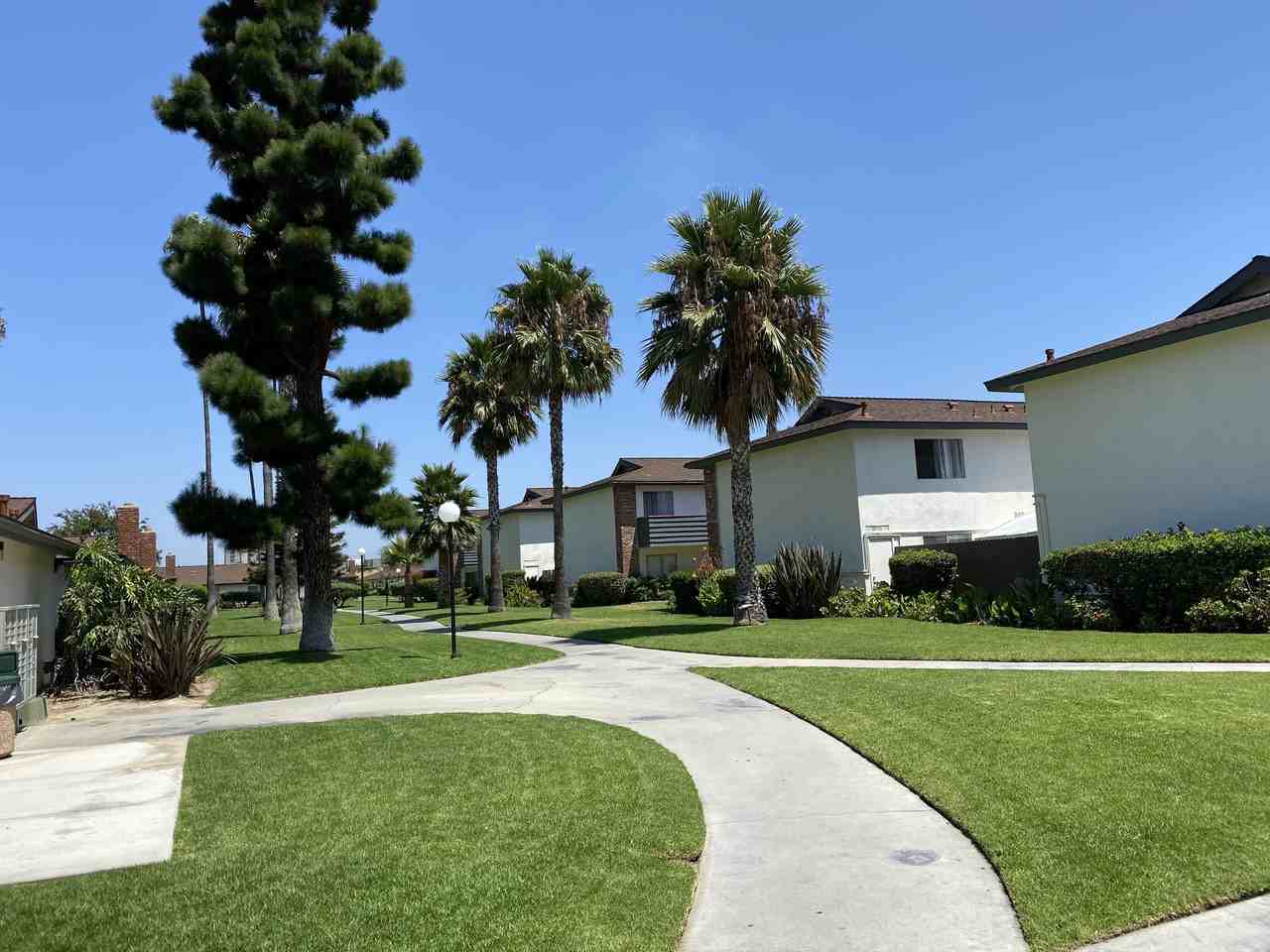 Orangewood Garden Apartments - 235 W Orangewood Ave, Anaheim, CA 92802