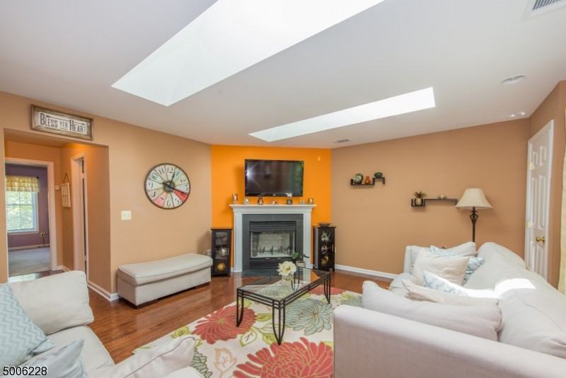 2 Owl Ct - Photo 2 of 18