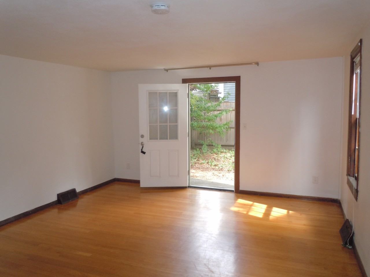 26 Andrew Street - Photo 3 of 18