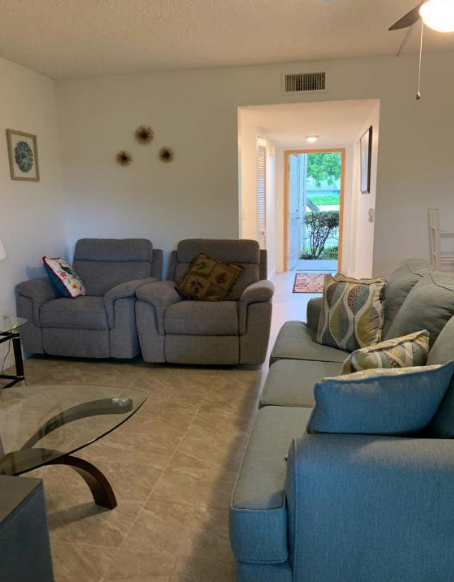 23288 Southwest 57th Avenue - Photo 2 of 10