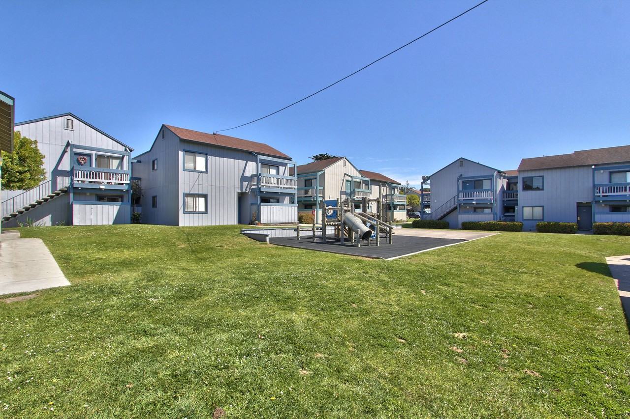 The Gates Apartments - Photo 2 of 8