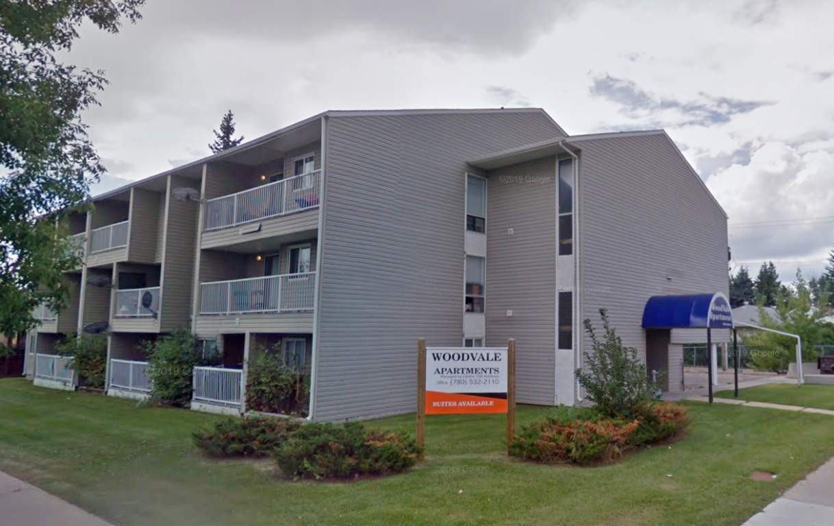 Woodvale Apartments 10201 108 Ave, Grande Prairie, AB T8V 1P4 with 1