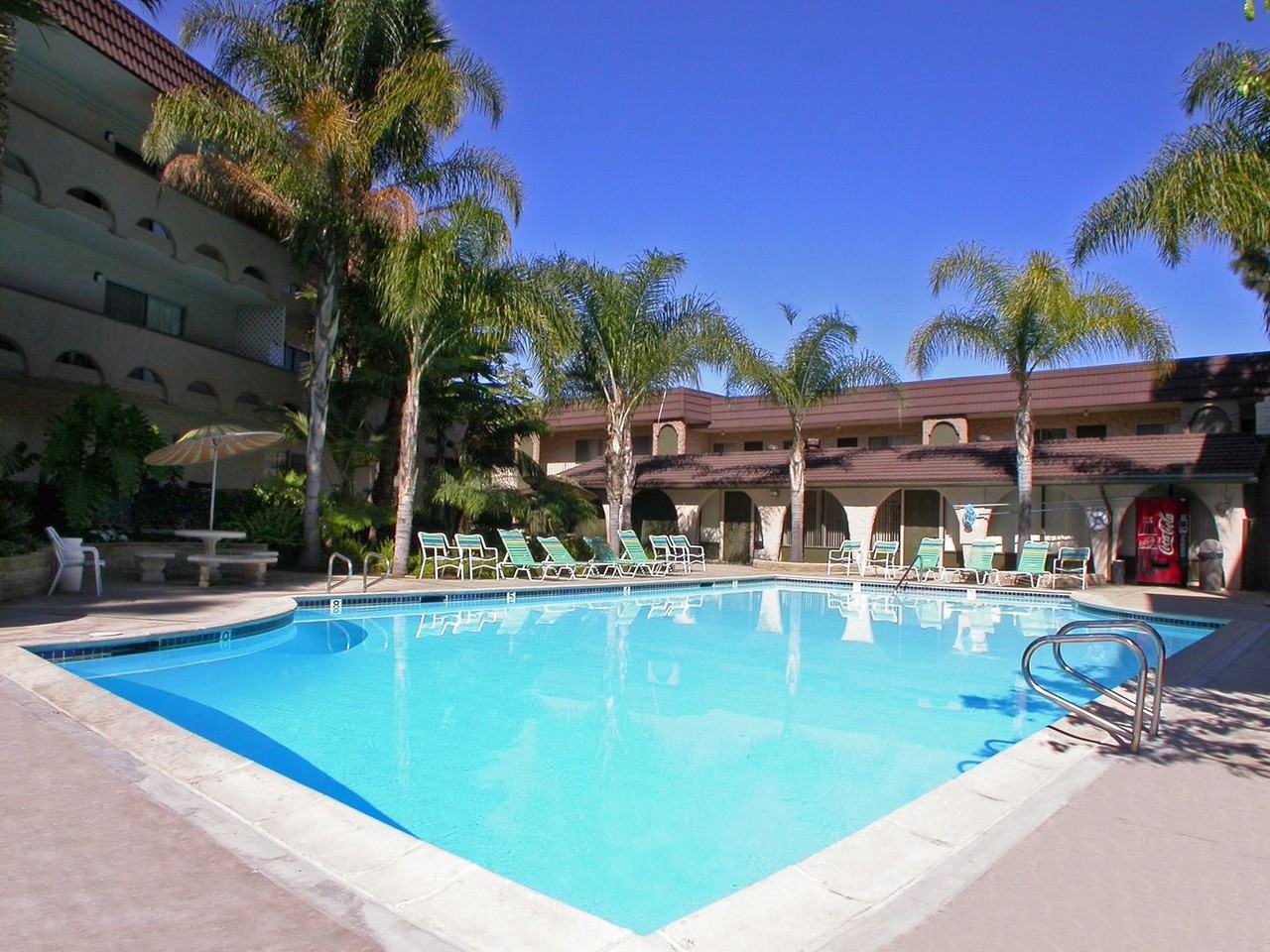 5444 Reservoir Dr #D2