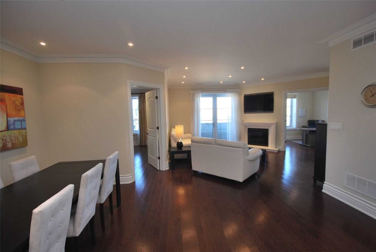 1 Verclaire Gate, #209 - Photo 3 of 4