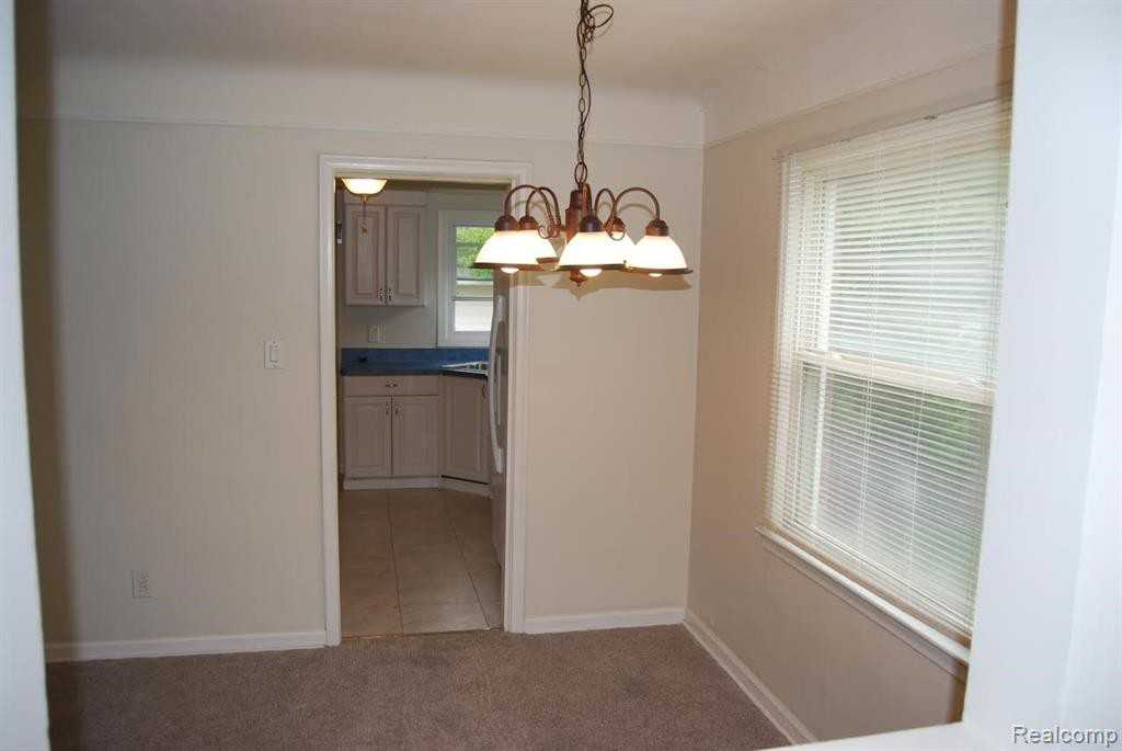 9970 Seltzer St - Photo 3 of 18