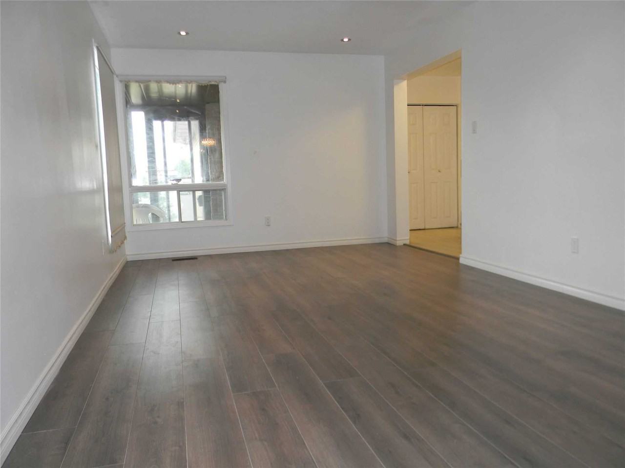 35 Croxley Green - Photo 2 of 4