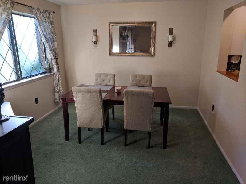 1150 W Saint Georges Ave - Photo 3 of 10