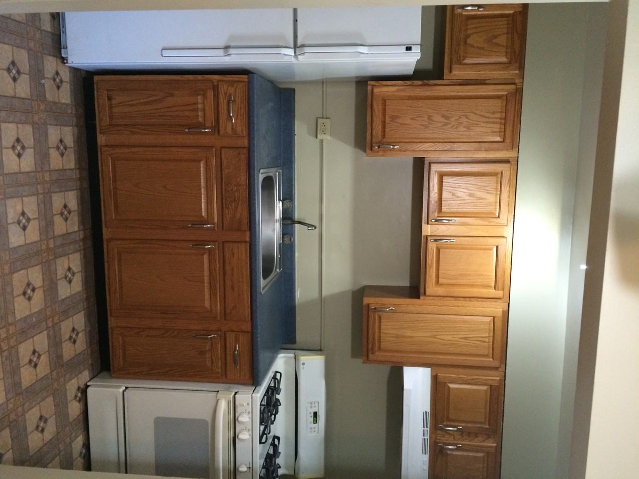 1706 Malvern St - Photo 2 of 10