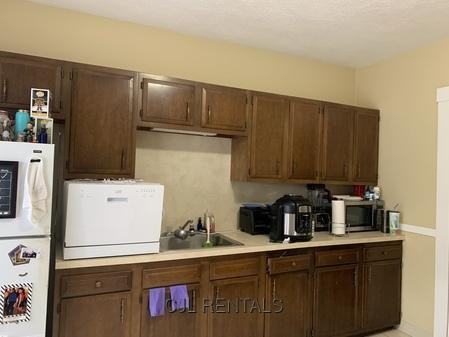 235 Brown St - Photo 2 of 10