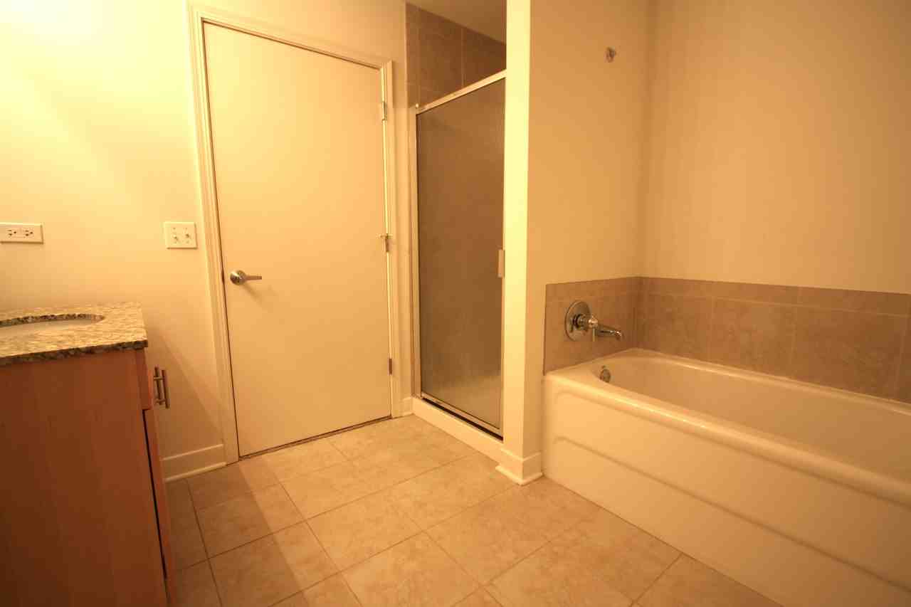 320 E. 21st St - Photo 2 of 18