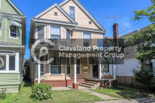 131 7th St Nw - Photo 2 of 10