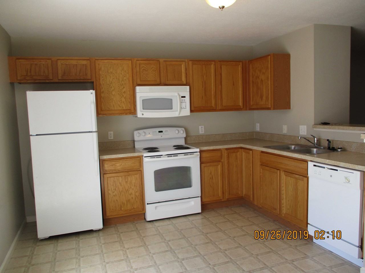 7312 Cayman Ln - Photo 3 of 18