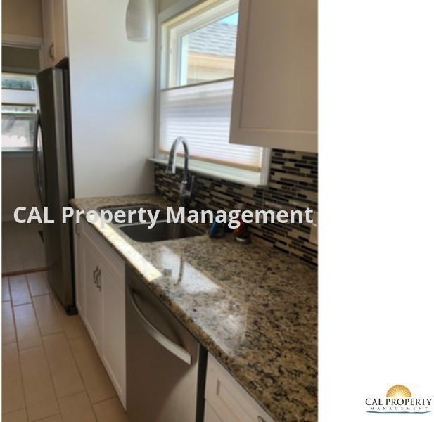 566 Belden St - Photo 3 of 13