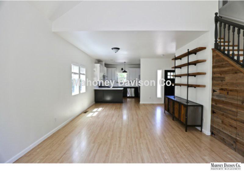 7118 Marsh Way - Photo 3 of 11