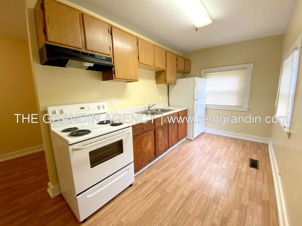 1529 1529 Patterson Avenue Southwest - 2 - Photo 3 of 26