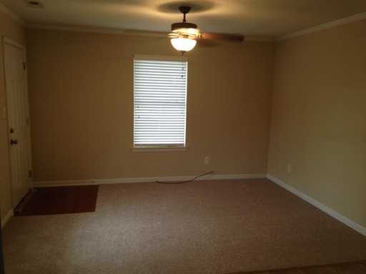 199 Jackson Shoals Cir - Photo 2 of 5