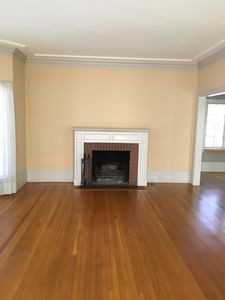 420 Lee St - Photo 3 of 13