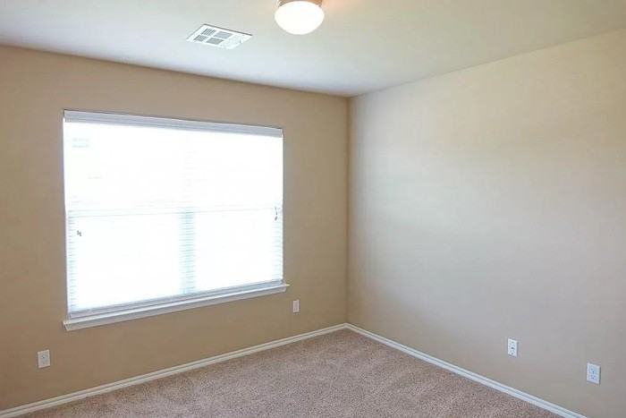 11424 Sw 25th St - Photo 3 of 9