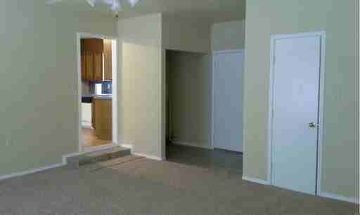 1013 Rosebud Dr - Photo 3 of 5