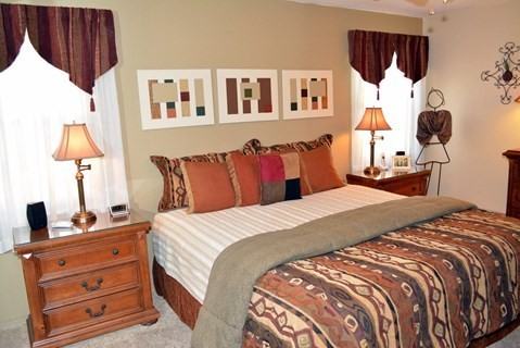 801 Caesars Palace Dr NW - Photo 3 of 7