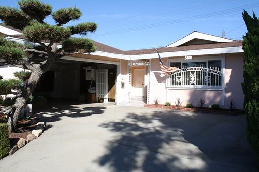 5402 Stevely Ave - Photo 3 of 35