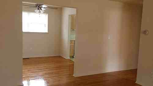 607C Kingston Terrace Drive - Photo 2 of 11