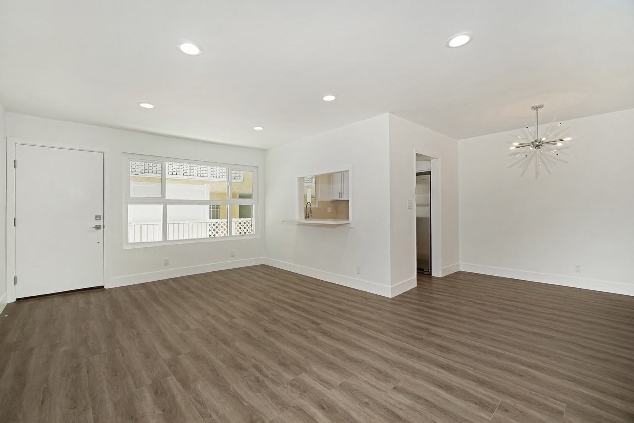 1043 Genesee Avenue - Photo 3 of 8