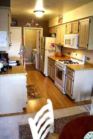 111 Brookwood Ct #111 - Photo 3 of 17