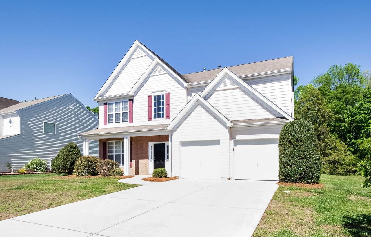 5826 Crimson Oak Ct - Photo 3 of 14