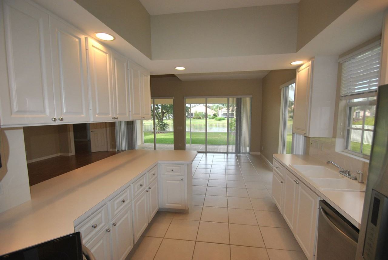 7707 Red River Rd - Photo 2 of 13