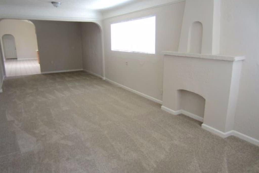 1807 E 64th St - Photo 2 of 9