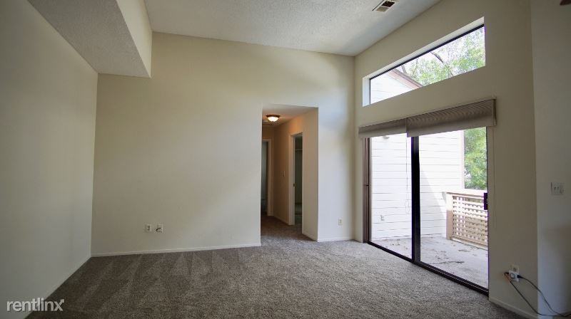 1546 Meadow Ridge Cir - Photo 3 of 20