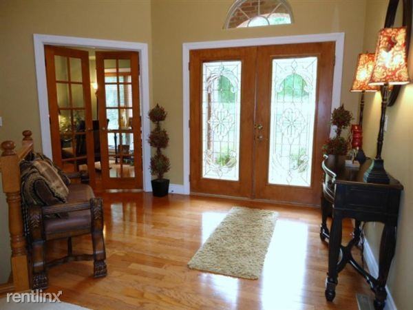 1411 Stoneycreek Circle - Photo 2 of 9