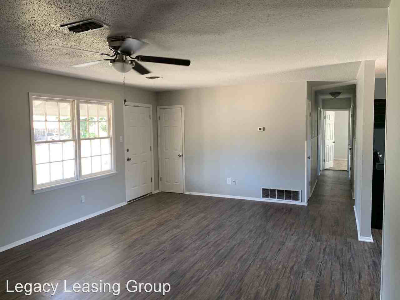 2926 Wenwood Rd - Photo 3 of 12