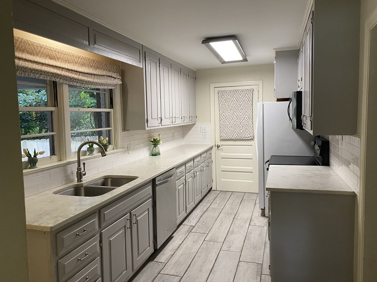 4626 Crowson Road - Photo 2 of 22