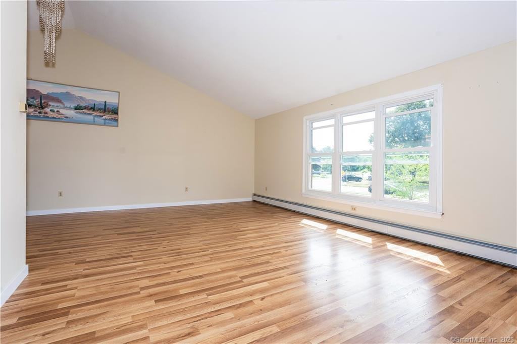 48 Jessica Dr - Photo 2 of 26