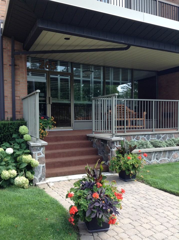 265 Reynolds Street - Photo 3 of 7