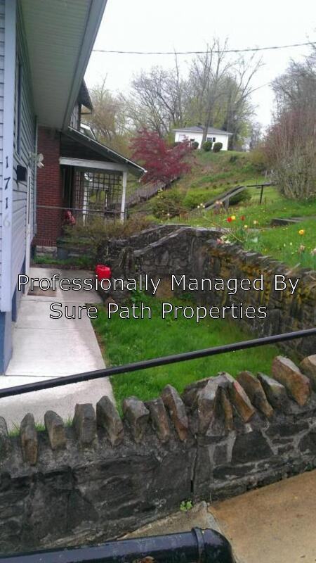 1716 Franklin St - Photo 3 of 9