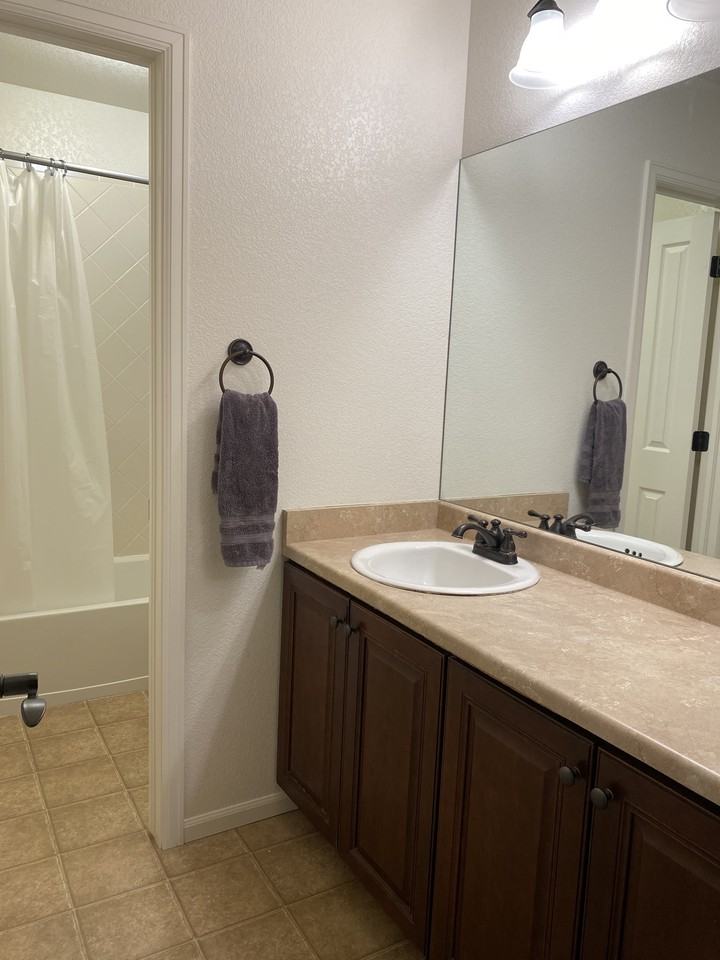 25272 East Indore Drive - Photo 3 of 5