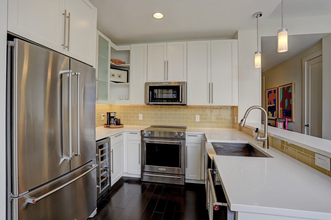 1401 Rusk Street 0822 - Photo 2 of 20