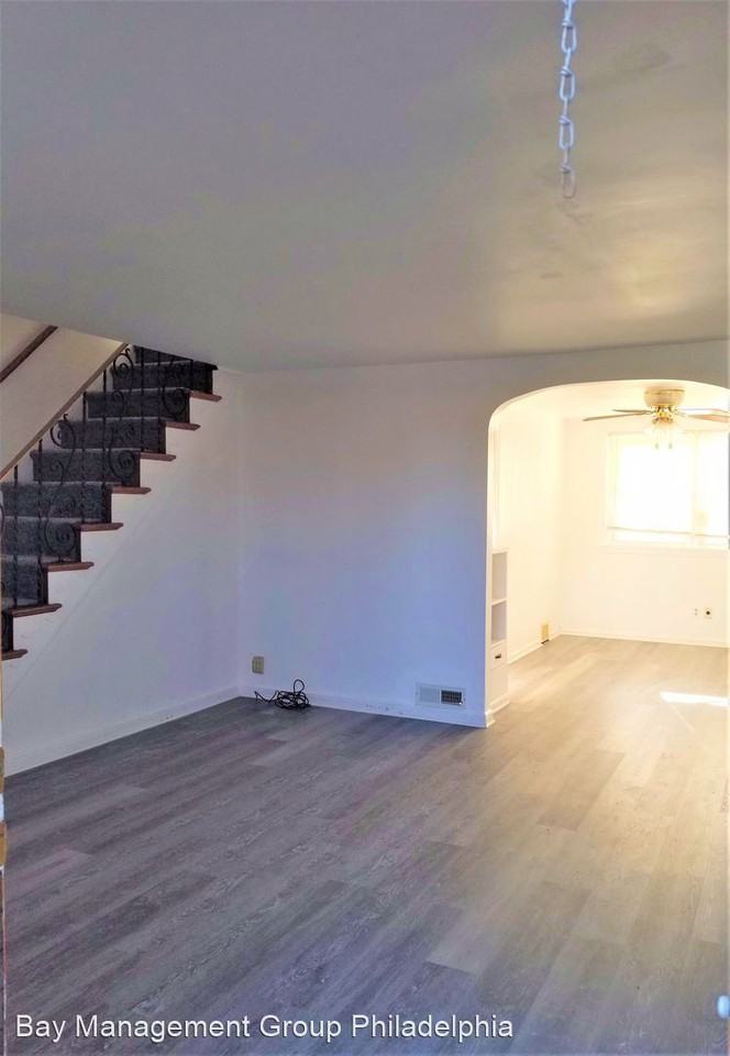 5335 Cottage St - Photo 2 of 15