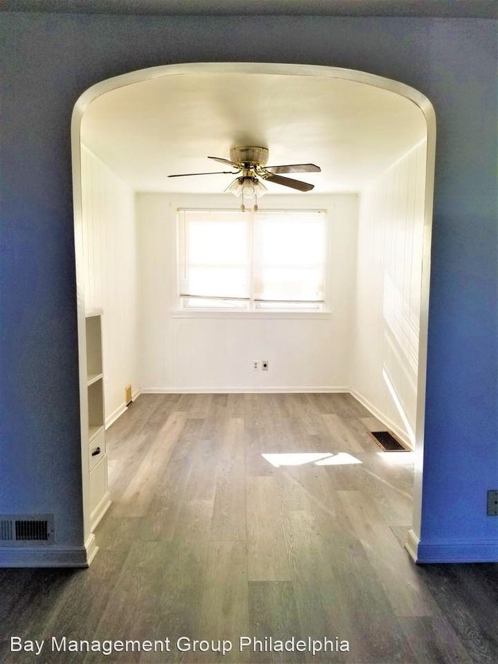 5335 Cottage St - Photo 3 of 15