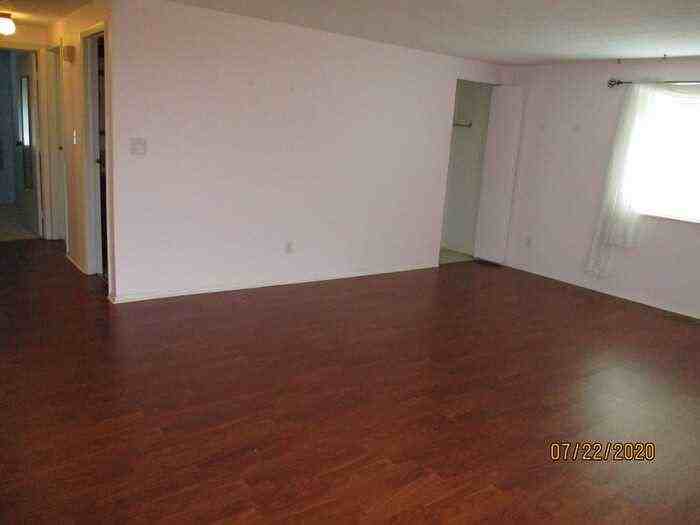 1673 Mars Hill Dr - Photo 3 of 10