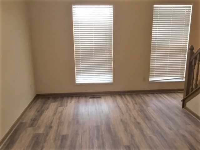 428 Barrington Rdg - Photo 3 of 12