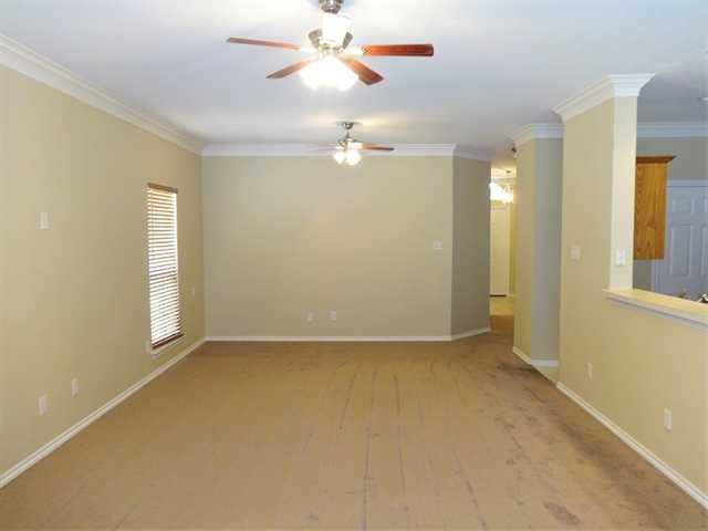 2725 Silver Hill Dr - Photo 2 of 14