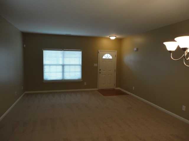1444 Cairo Way - Photo 2 of 20