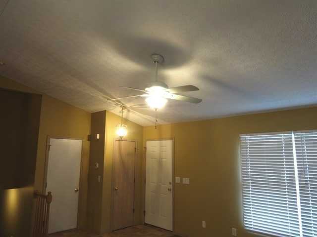 1339 Kellerman Ct - Photo 2 of 9