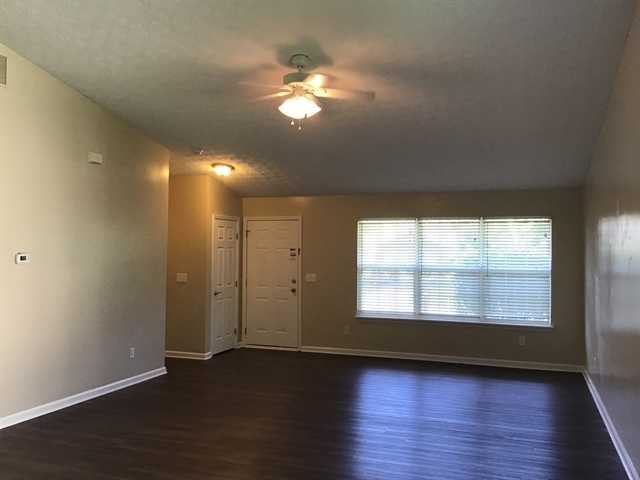 2040 Sunset View Ln - Photo 2 of 12