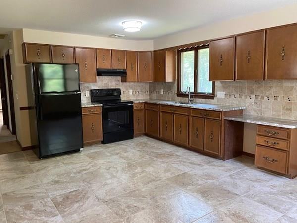 94 Granby St Unit 2 - Photo 2 of 12