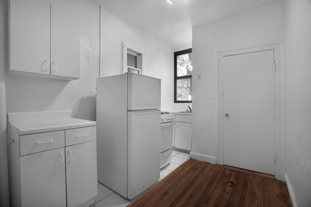 >7 Morton Street - Photo 3 of 10